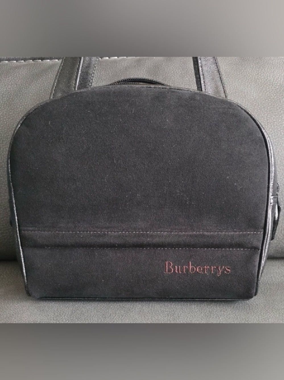 Burberrys Beauty/Fragrance Line Black Mini Bag - Picture 3 of 8